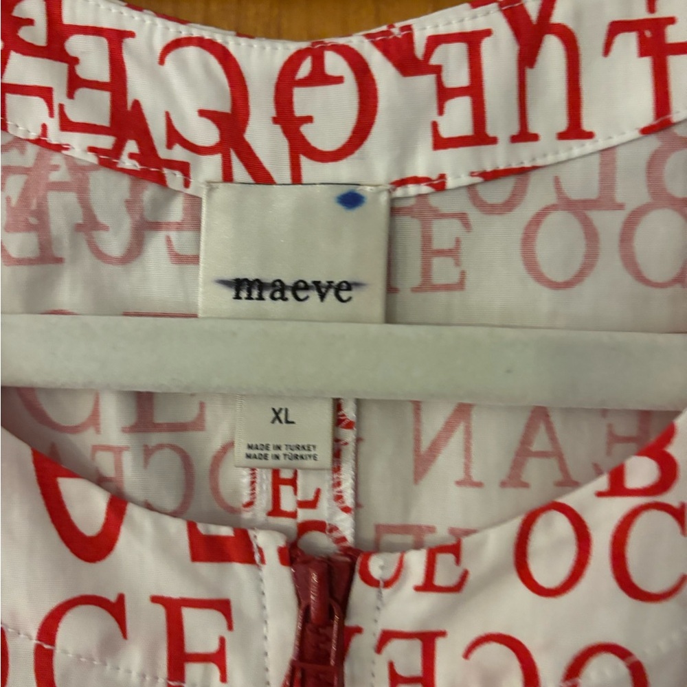 Maeve Keiko Sleeveless Dress with Red All-Over Text Ocean Print - Picture 7 of 7